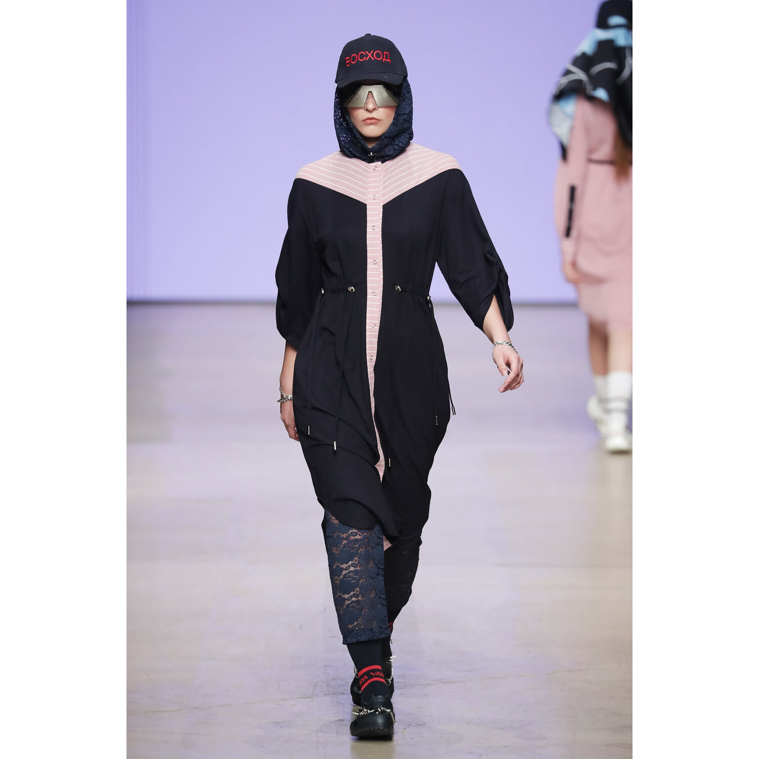 Фото Vanya Vanin Spring 2019 Ready-to-Wear / Ваня Ванин весна-лето 2019 / Неделя моды: Москва